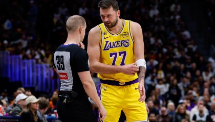 开云官网-遭遇严防！东契奇27投11中&amp;三分13中3 空砍32+11+8&amp;正负值-17