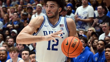 开云体育APP下载-状元热门~布泽尔儿子太稳了！9次出手轰24+14+5 进分区锦标赛决赛